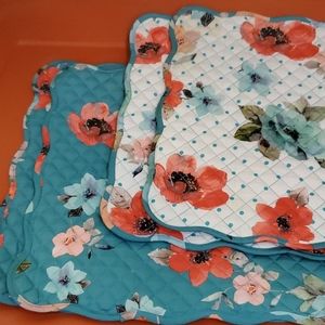 Pioneer Woman Vintage Bloom placemats